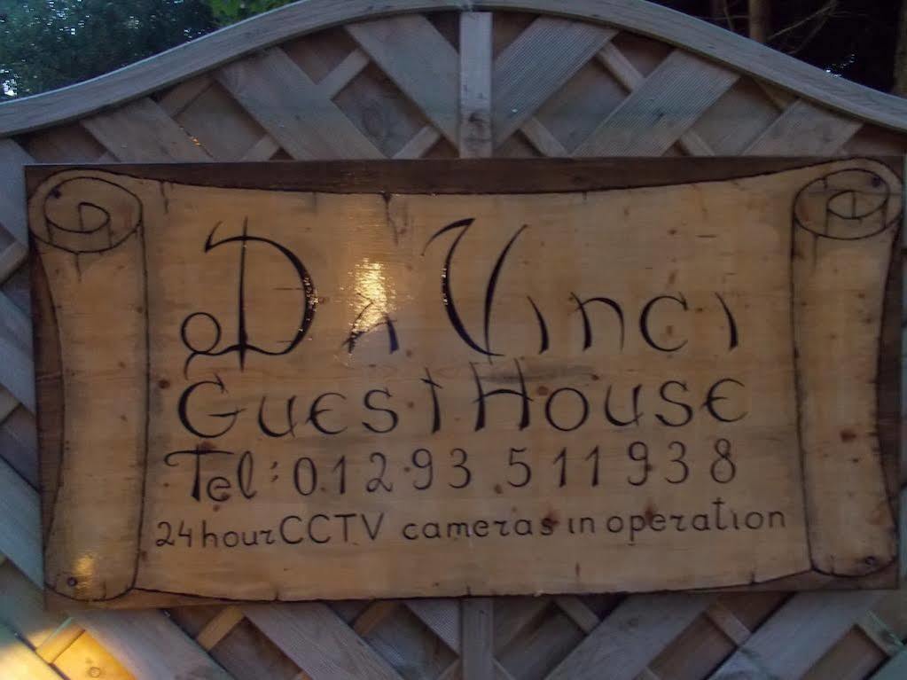 Da Vinci Guest House & Guest Parking, A Real Gem Crawley (West Sussex) Exterior foto